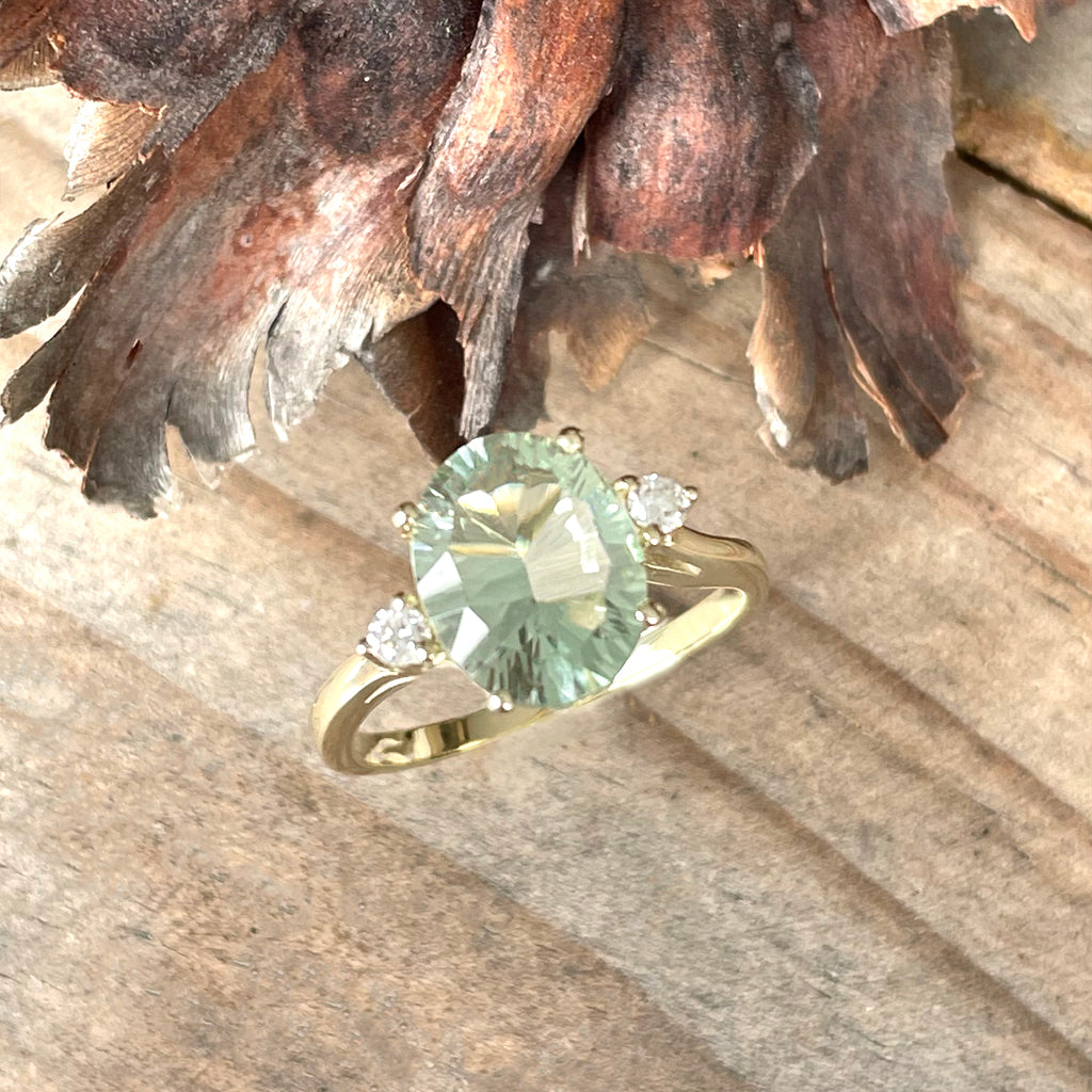 Magnificent Oval Cut Green Amethyst and Diamonds Yellow Gold Ring