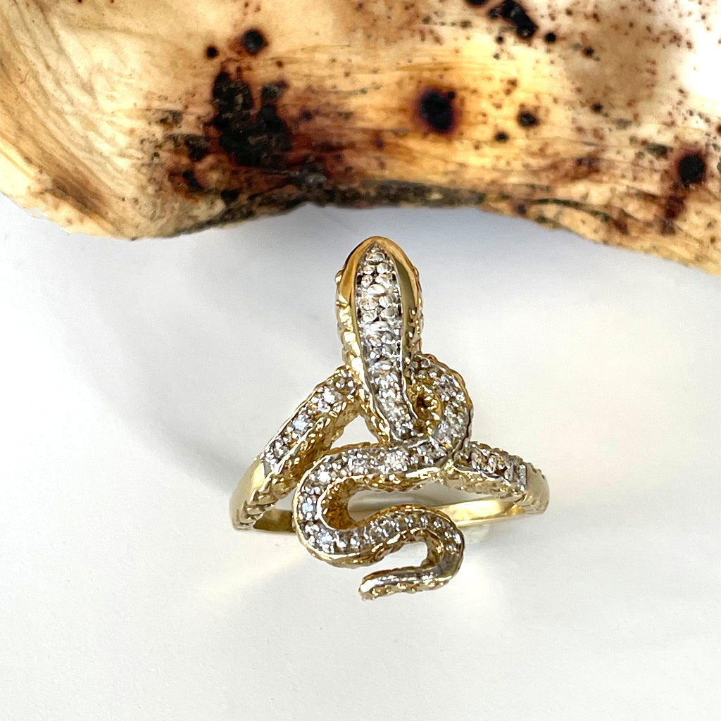 Diamond Studded Yellow Gold Diamond Snake Ring