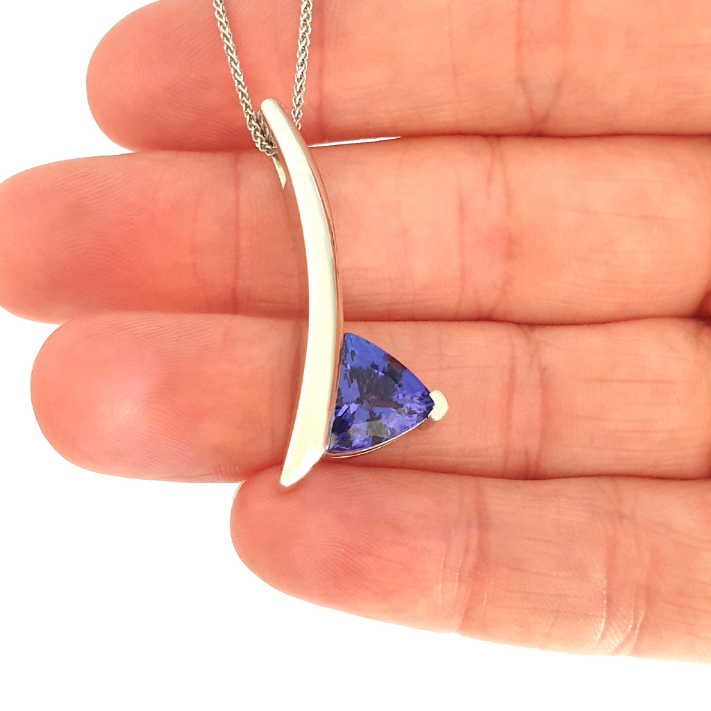 Trillion cut store tanzanite pendant
