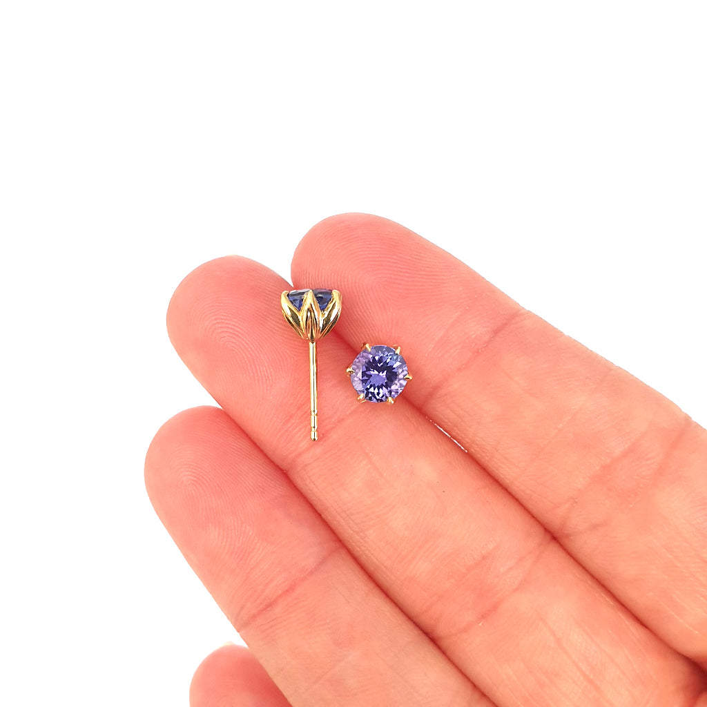 Elegant Floral Six Claw Round Cut Tanzanite Yellow Gold Studs