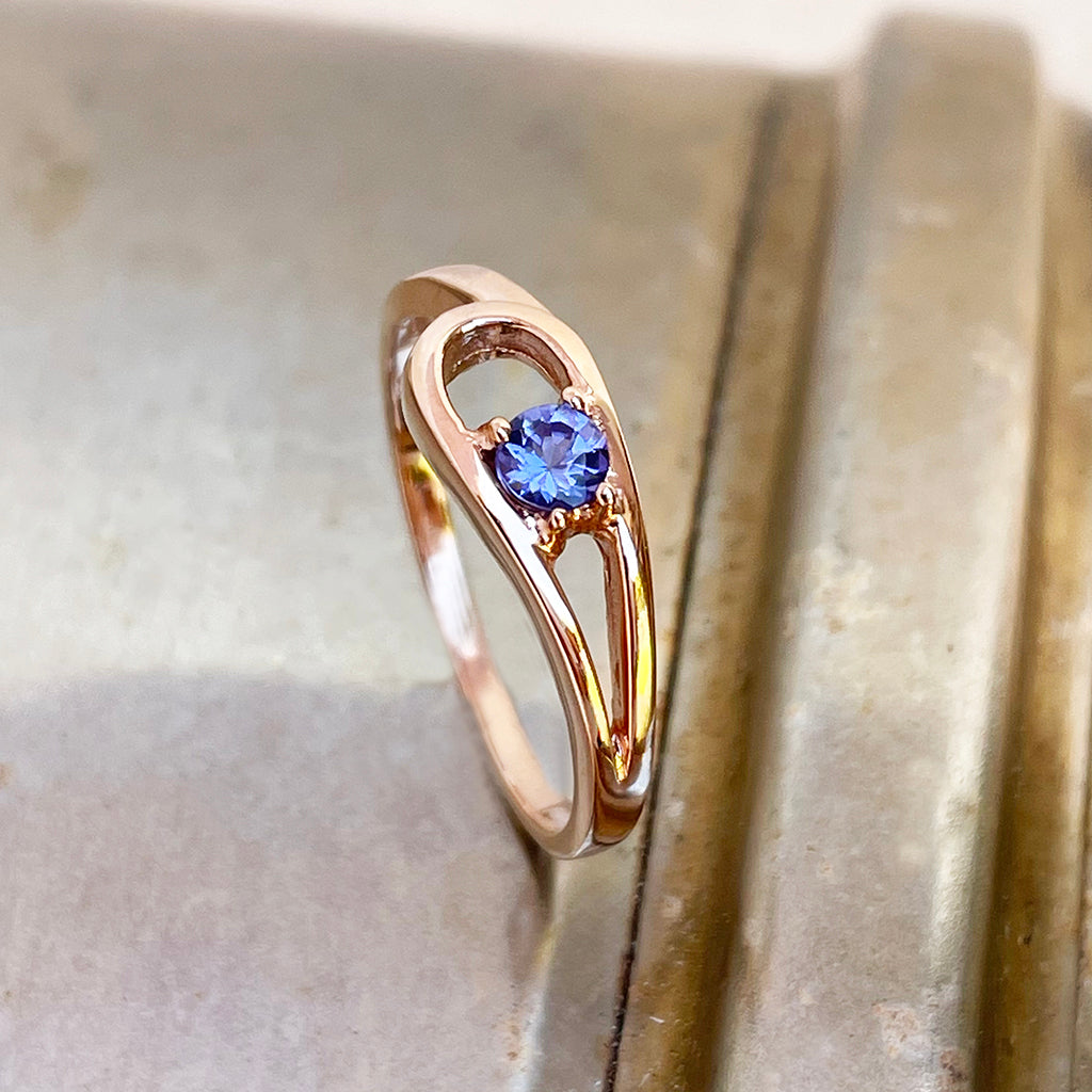 Looped Rose Gold Tanzanite Ring