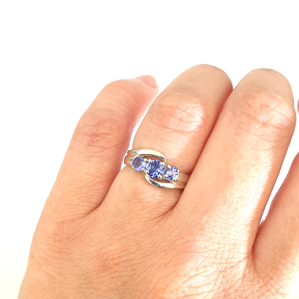 Ocean Wave Round Tanzanite Trilogy White Gold Ring