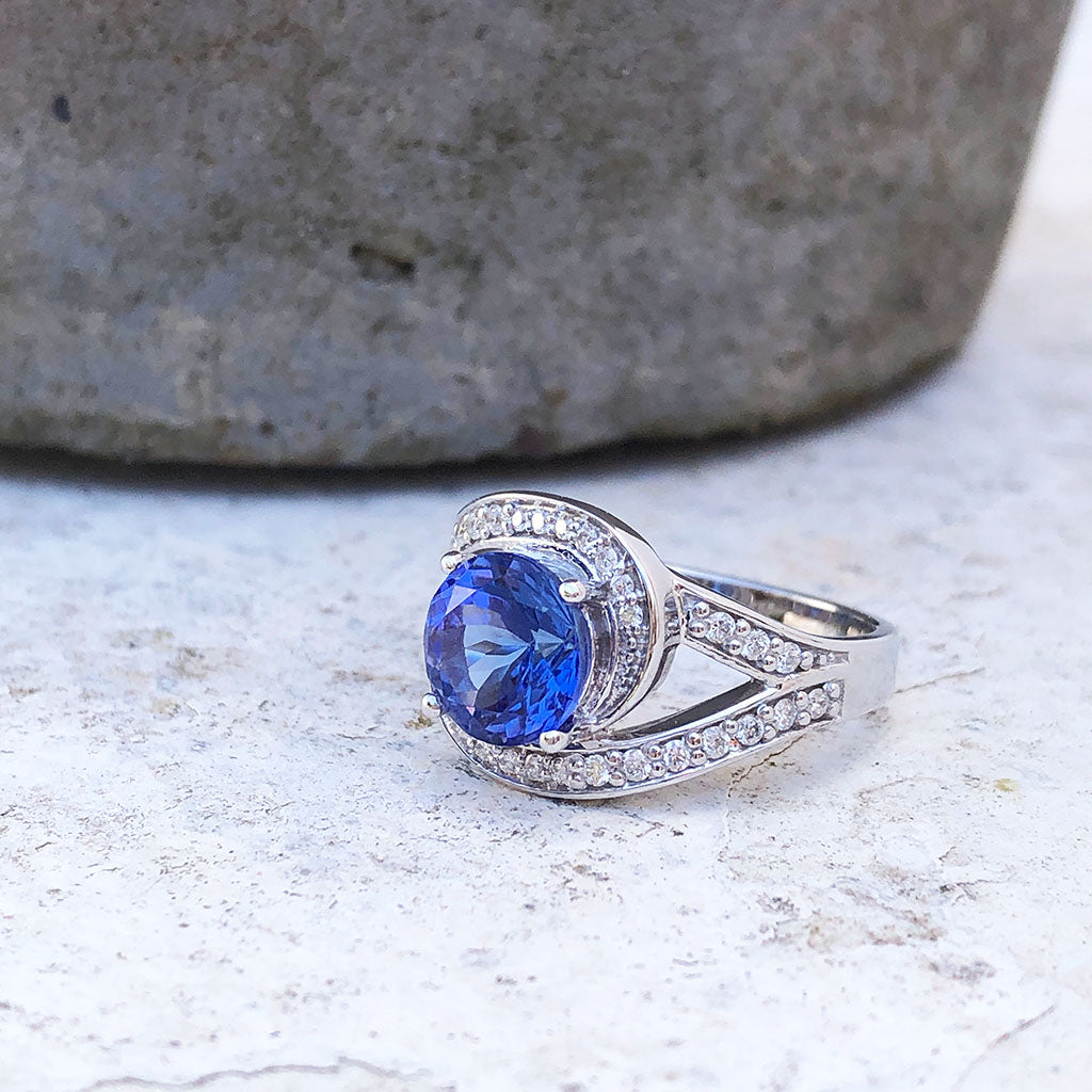 Ornate Diamond Twist Diamond and Tanzanite Ring