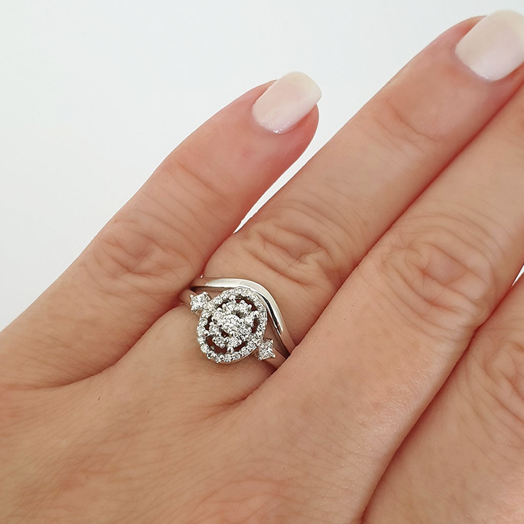 Oval shoulder set discount engagement ring