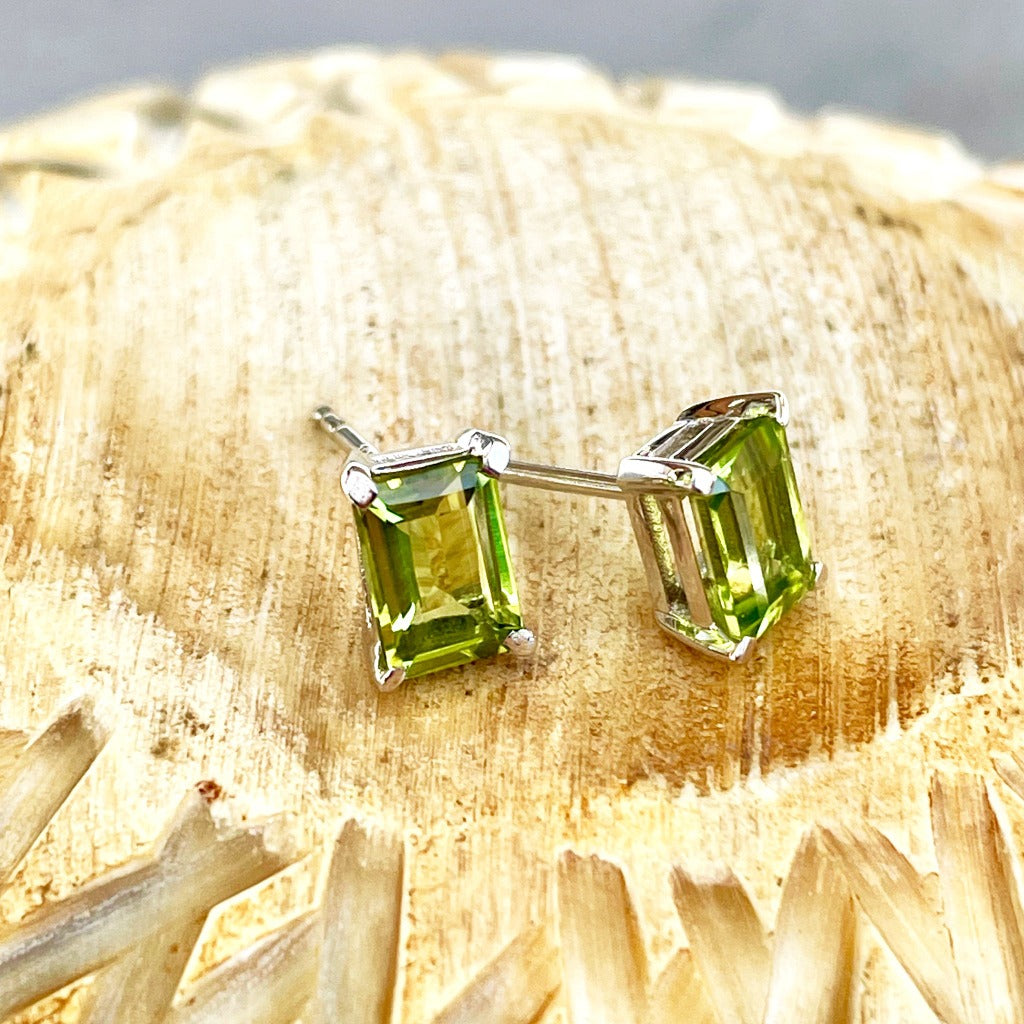 Peridot Octagonal White Gold Stud Earrings