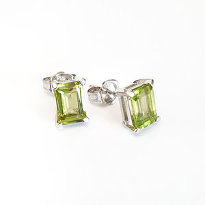  Peridot Octagonal White Gold Stud Earrings