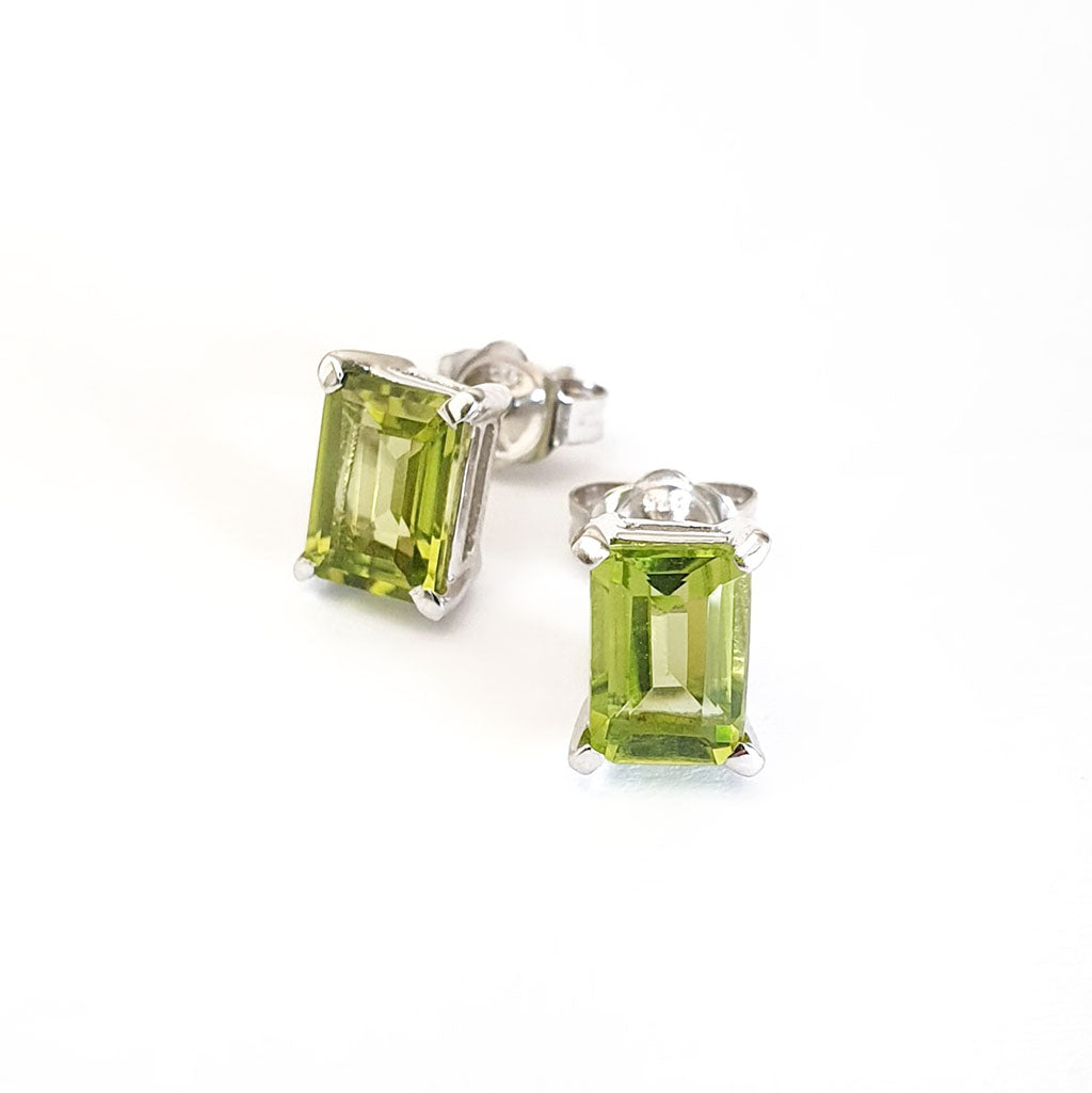  Peridot Octagonal White Gold Stud Earrings