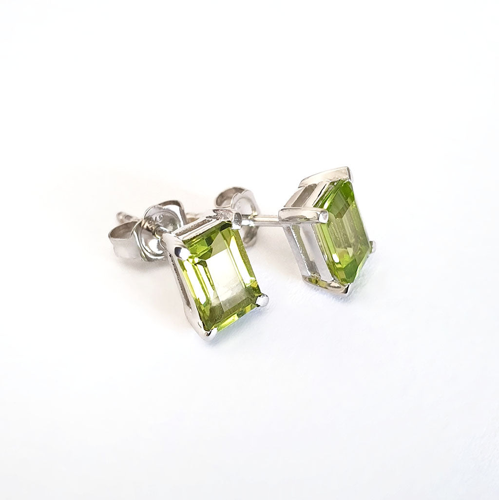  Peridot Octagonal White Gold Stud Earrings