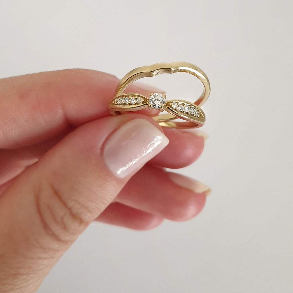 Petite Tapered Diamond Shoulder Yellow Gold Diamond Engagement Ring and Wedding Band Set