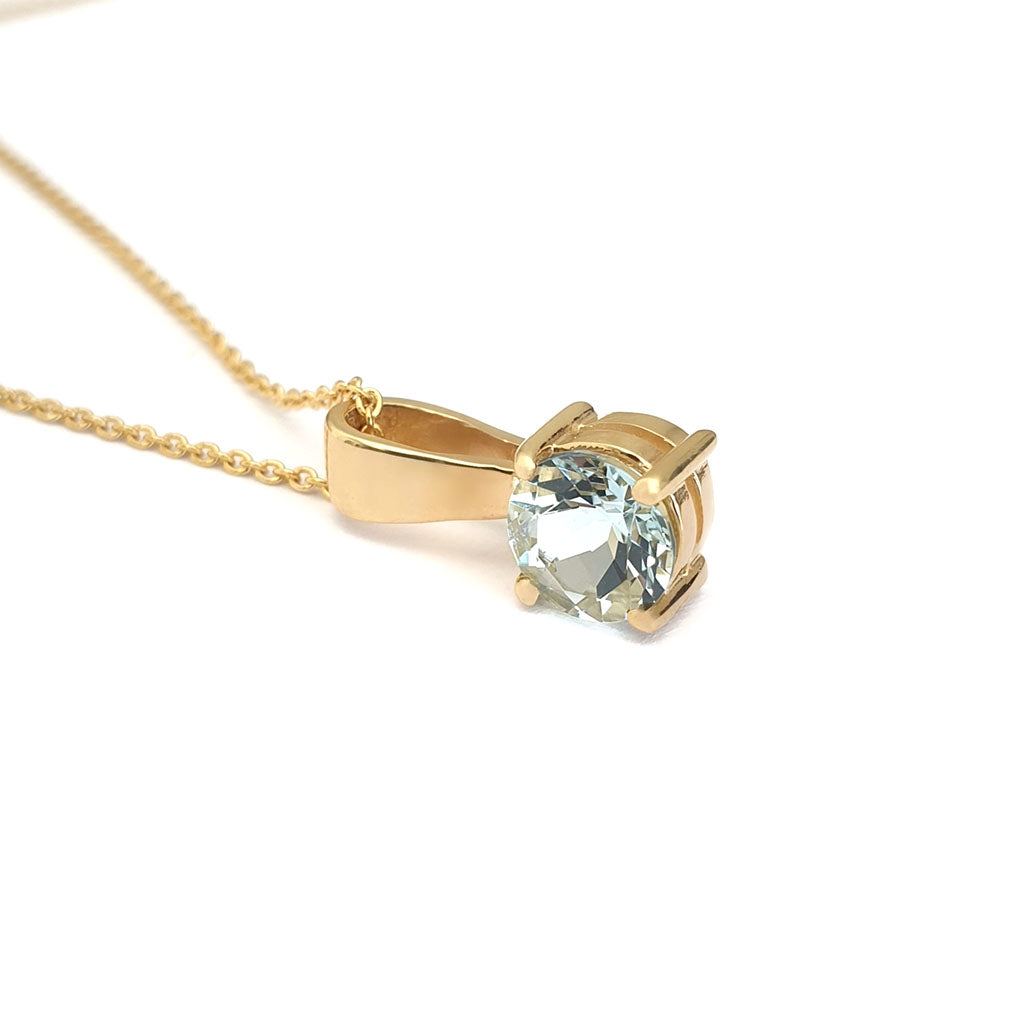 Petite Aquamarine Four Claw Solitaire pendant