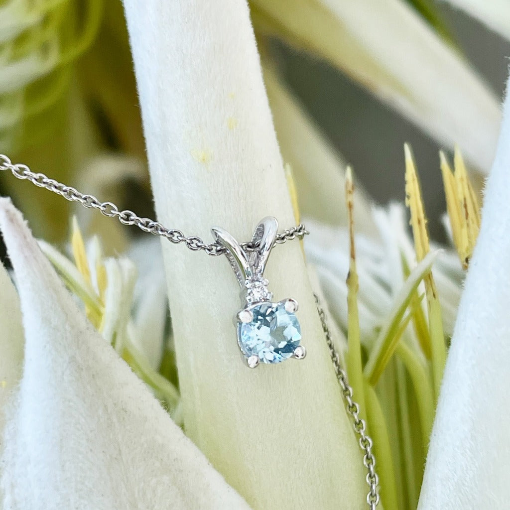 Petite Round Cut Split Bale Aquamarine and Diamond Highlight