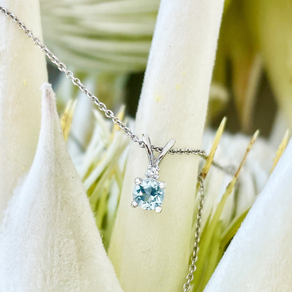 Petite Round Cut Split Bale Aquamarine and Diamond Highlight