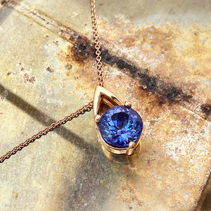 Rose Gold Open V Round Cut Tanzanite Pendant