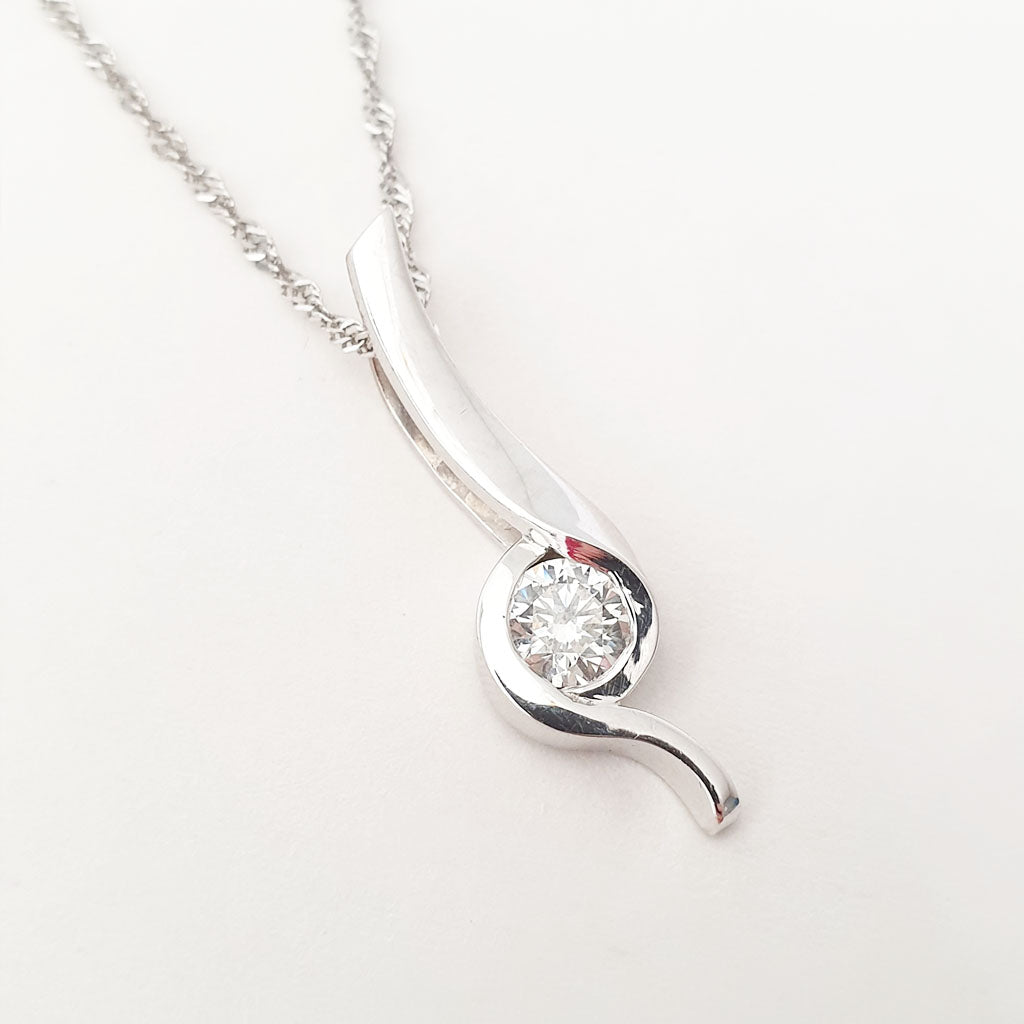 Swish Diamond Pendant
