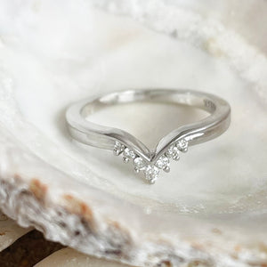 Seven Diamond Crown Ring