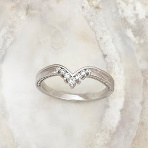 Seven Diamond Crown Ring