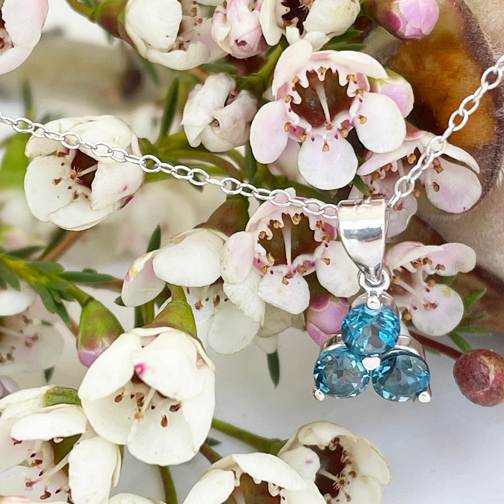 Silver 3 Gem Flower Pendant - London Blue Topaz