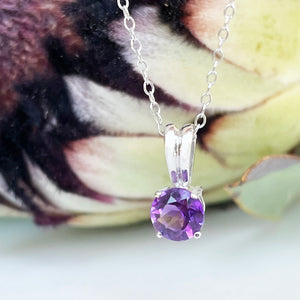 Silver Grooved Bale Amethyst Pendant