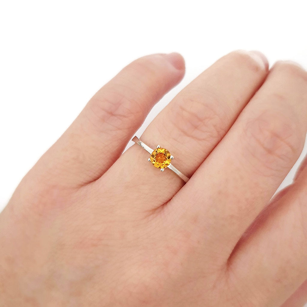 Silver Solitaire Citrine Round Cut Ring