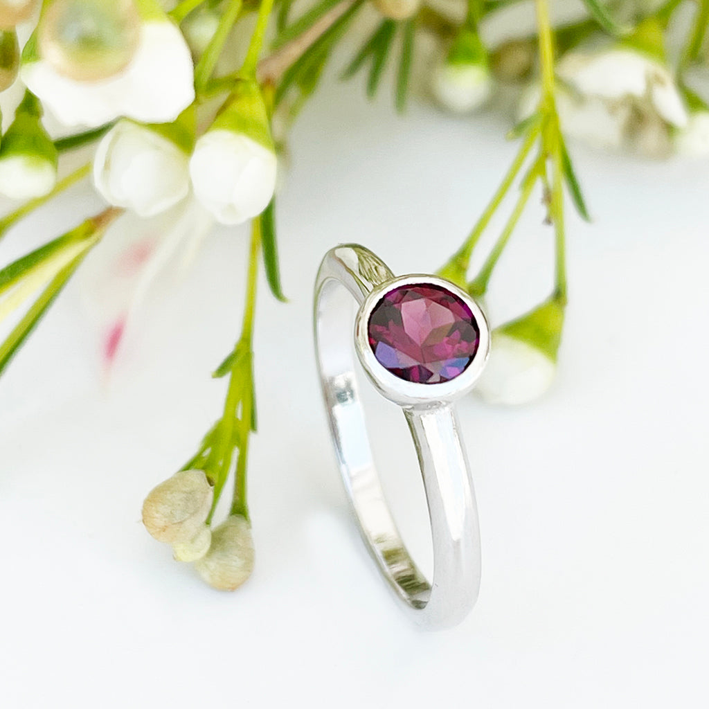 Silver Solitaire Round Tube Set Rhodolite Ring