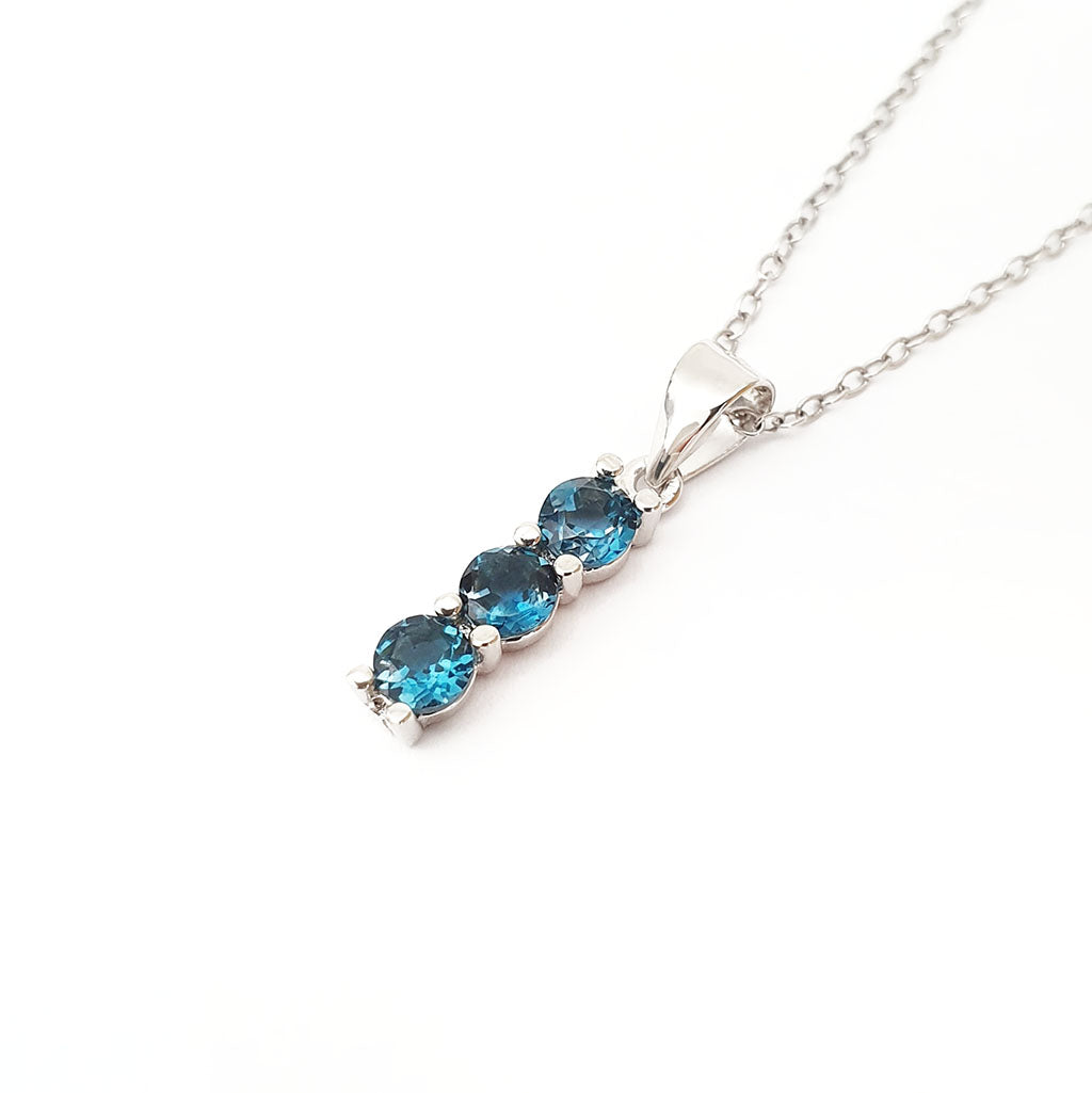 Silver Trilogy London Blue Topaz Pendant