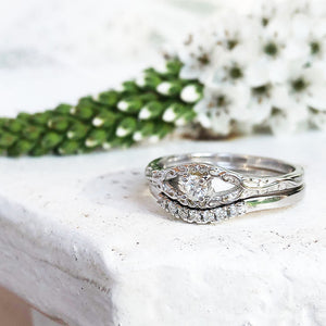 Solitaire White Diamond Filigree Ring and Diamond Band Wedding Set