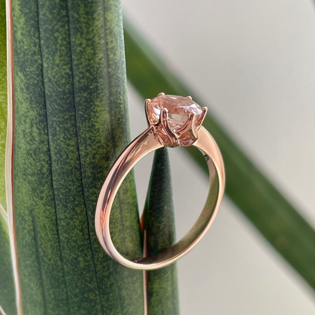 Sophisticated Flower Morganite Rose Gold Solitaire Ring