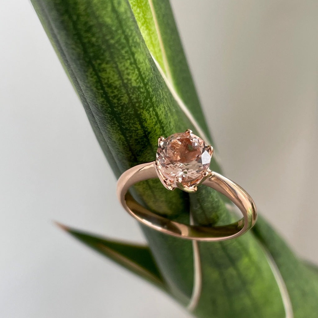 Sophisticated Flower Morganite Rose Gold Solitaire Ring