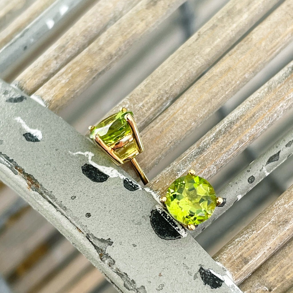 Sophisticated Yellow Gold Four Claw Peridot Studs