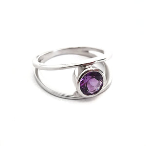  Split Shank Amethyst Round Bezel Set Ring