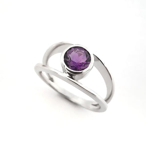  Split Shank Amethyst Round Bezel Set Ring