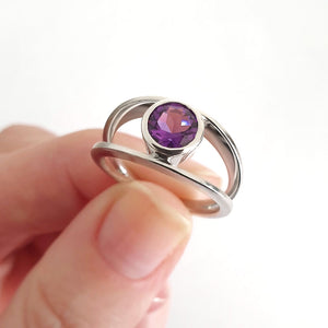  Split Shank Amethyst Round Bezel Set Ring