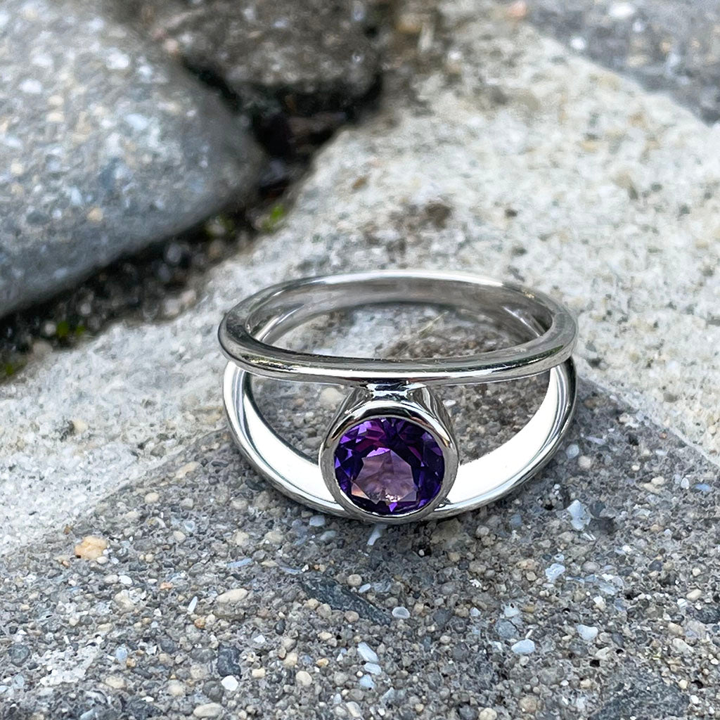 Split Shank Amethyst Round Bezel Set Ring