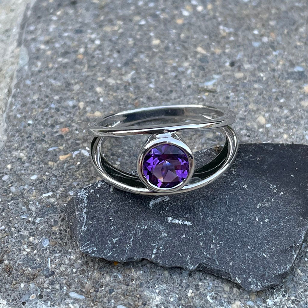 Split Shank Amethyst Round Bezel Set Ring