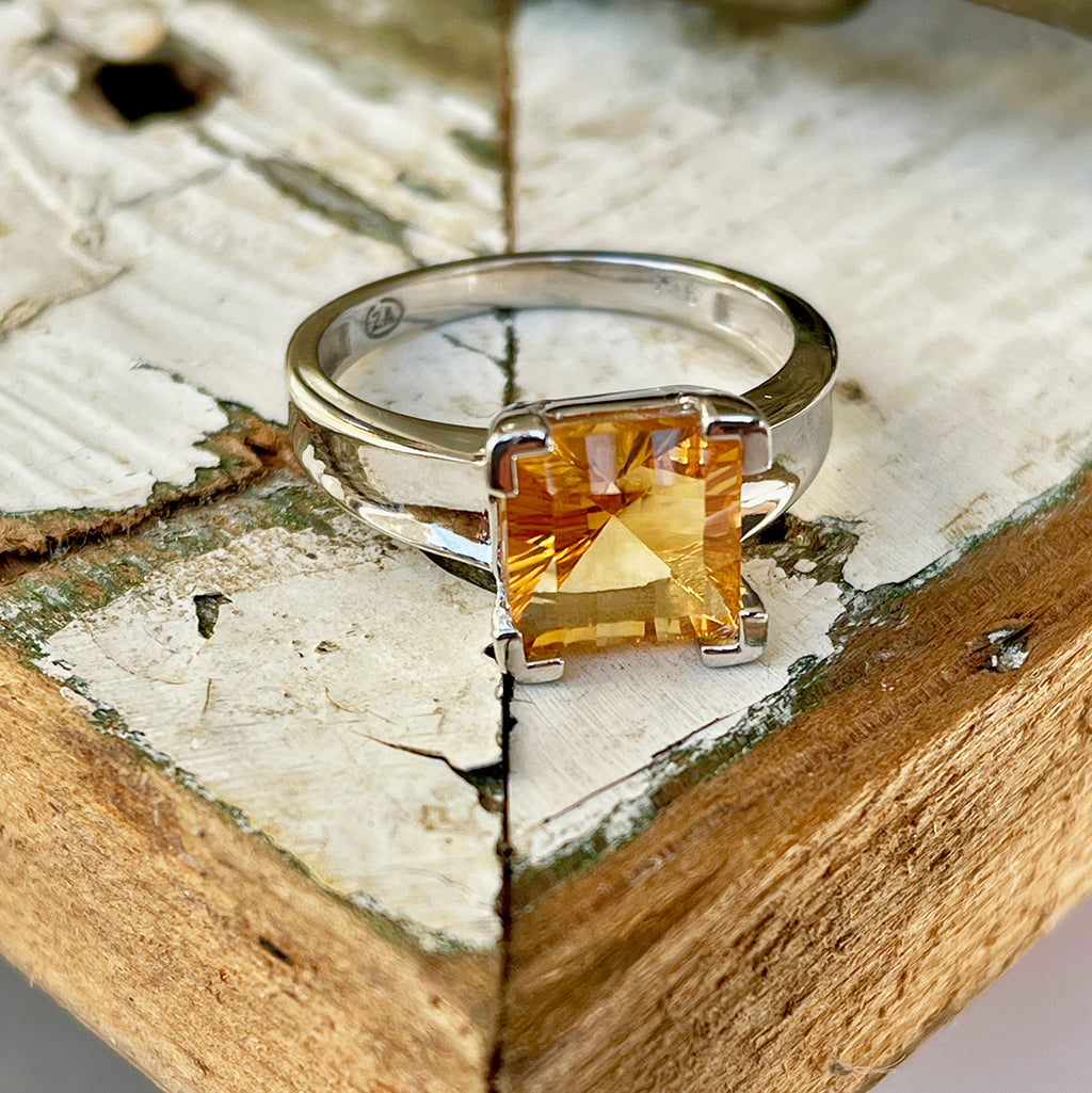 Square Cut Citrine with V Claw and Dipped Shoulders Ring