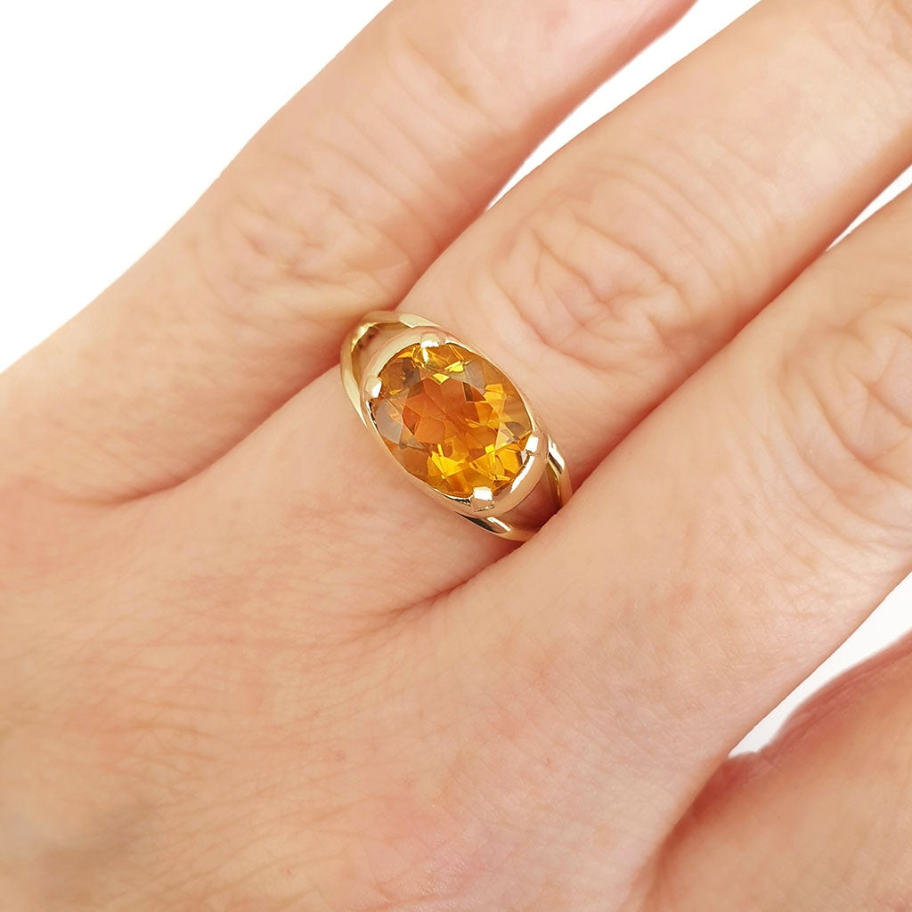  Stand Out Oval Citrine Split Band Ring