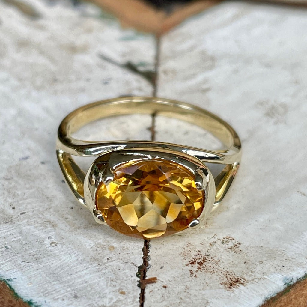 Stand Out Oval Citrine Split Band Ring