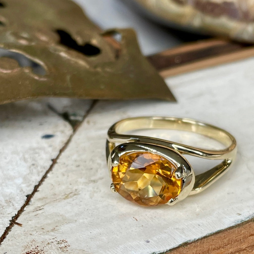 Stand Out Oval Citrine Split Band Ring