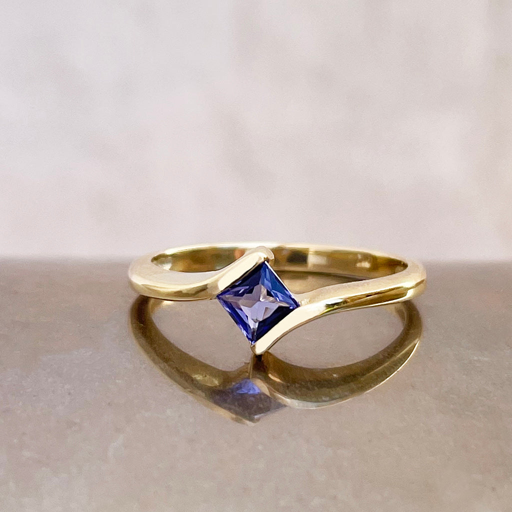 Stunning Solitaire Square Tanzanite Yellow Gold Ring