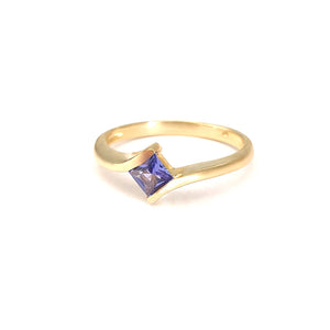 Stunning Solitaire Square Tanzanite Yellow Gold Ring