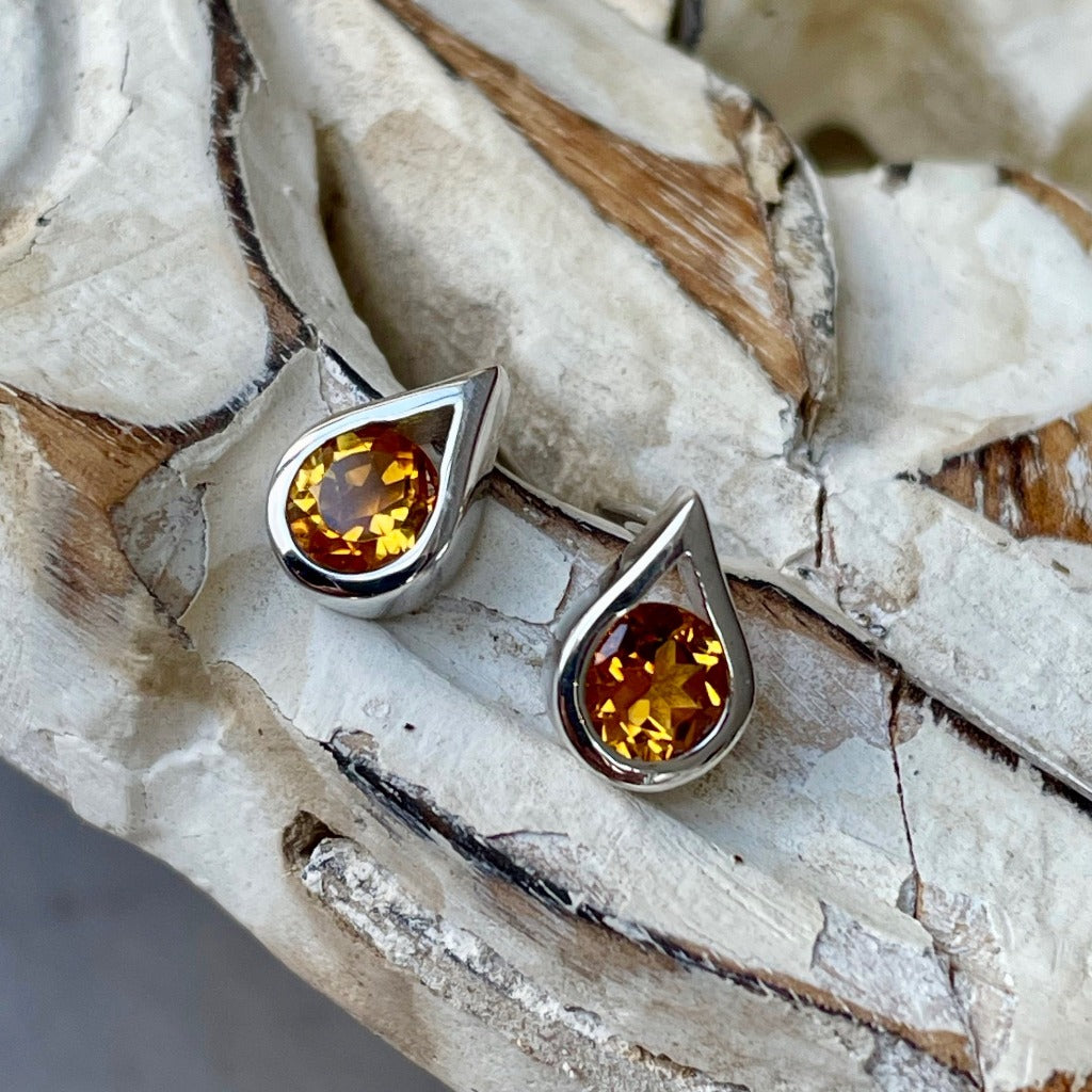 Stylish Citrine White Gold Droplet Studs