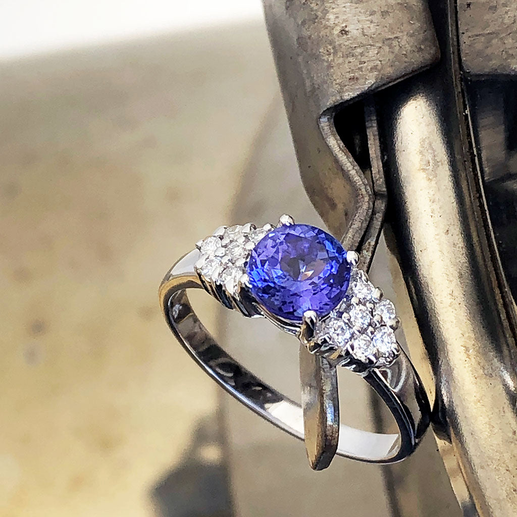 Tanzanite and Multiple Diamond Shoulder Accent Ring