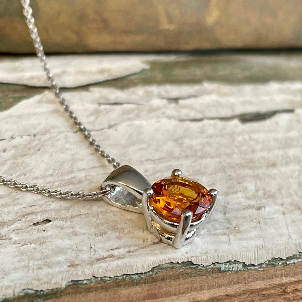 Timeless Solitaire Citrine Round Cut Pendant