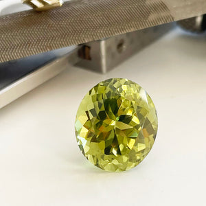 Tourmaline - Yellow Green Oval Cut - 8.62ct