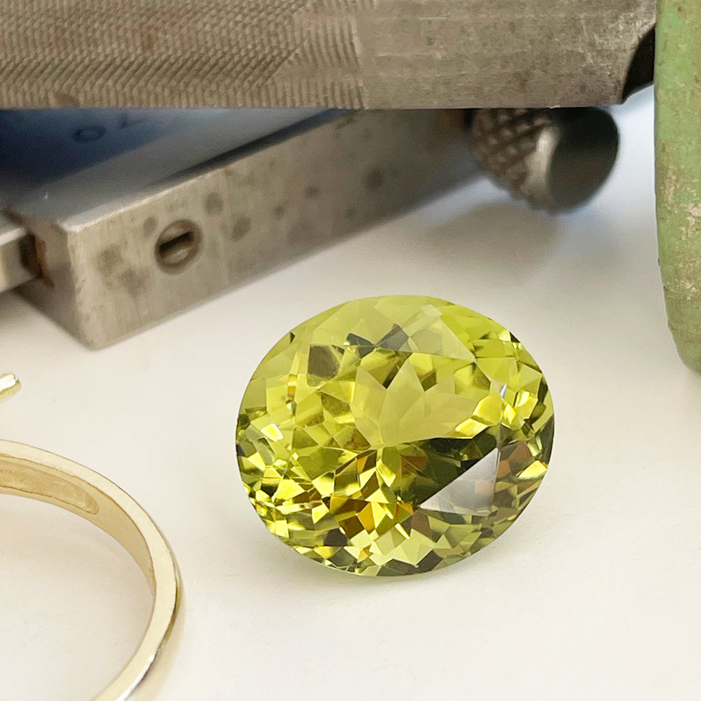 Tourmaline - Yellow Green Oval Cut - 8.62ct