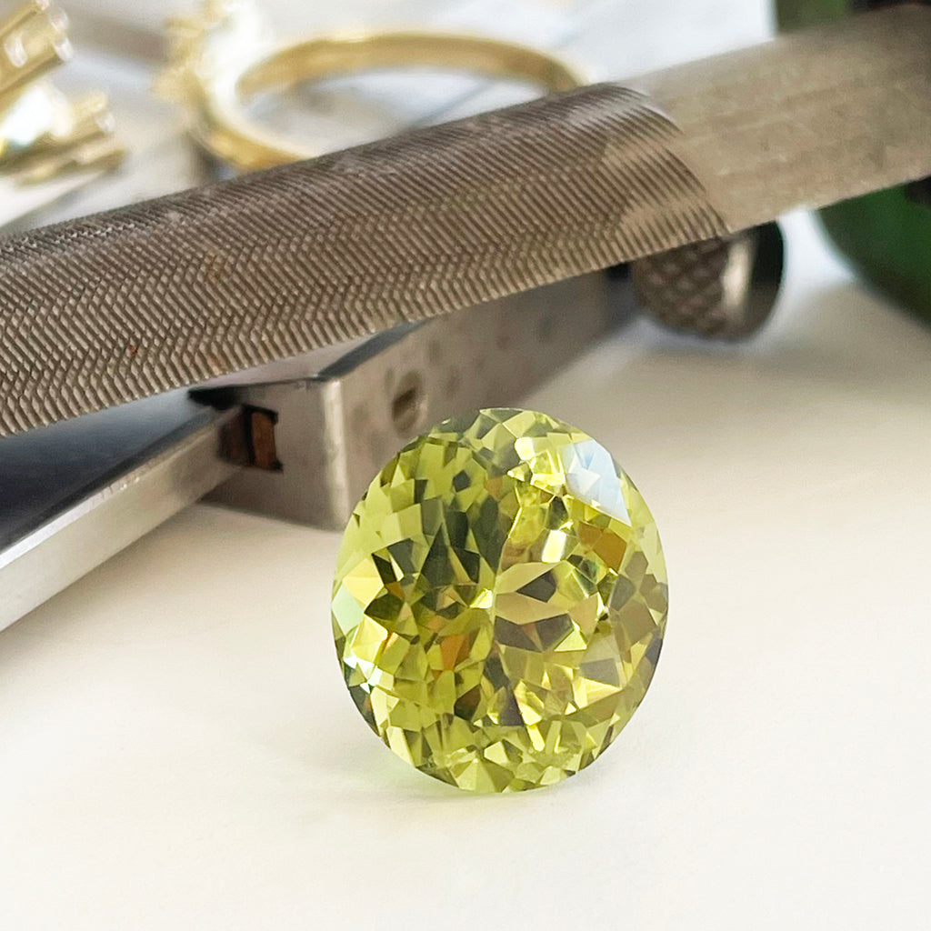 Tourmaline - Yellow Green Oval Cut - 8.62ct