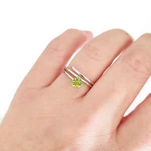 Trilliant Cut Peridot Silver Wrap Around Ring 