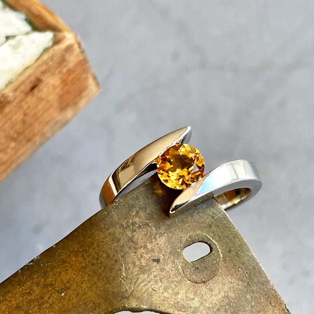 Twisted Split Shank Citrine White Gold Ring