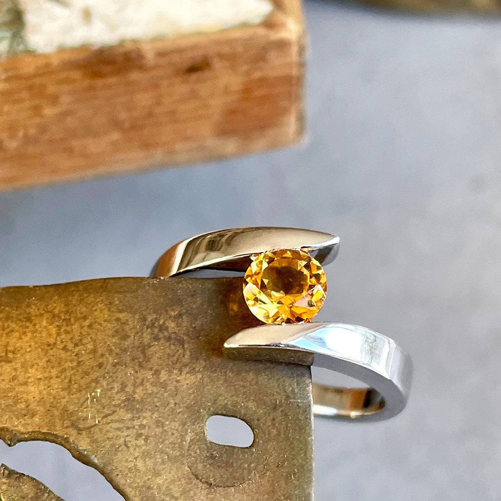 Twisted Split Shank Citrine White Gold Ring