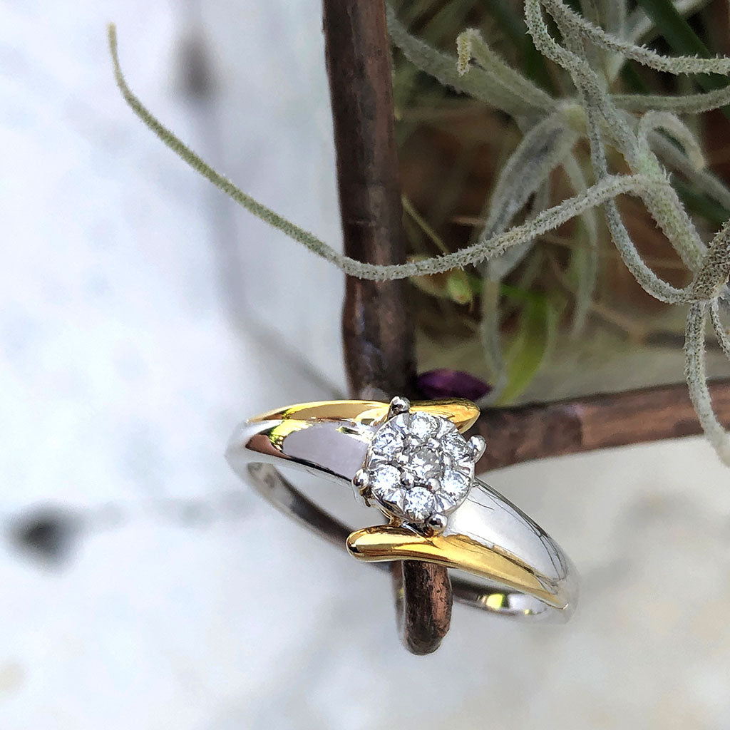 Two tone gold ring hotsell